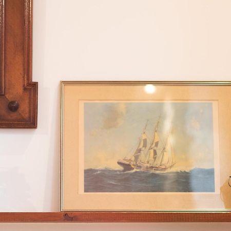 Antique Central Komiza House Nona Nika Dış mekan fotoğraf