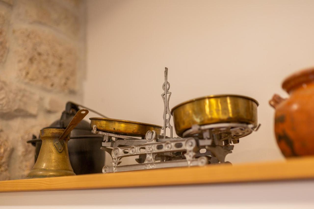 Antique Central Komiza House Nona Nika Dış mekan fotoğraf